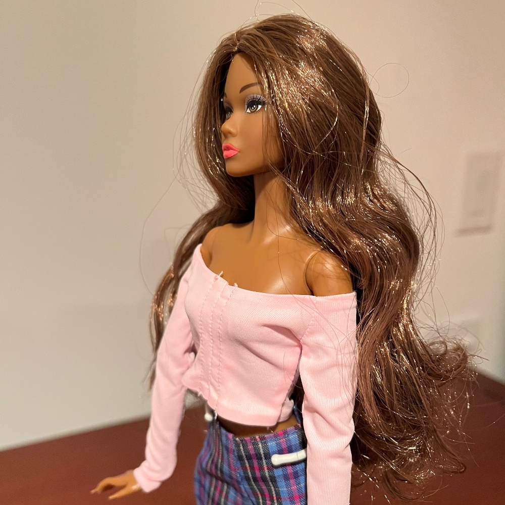 Fashion Model Doll - Picture 5 of 15